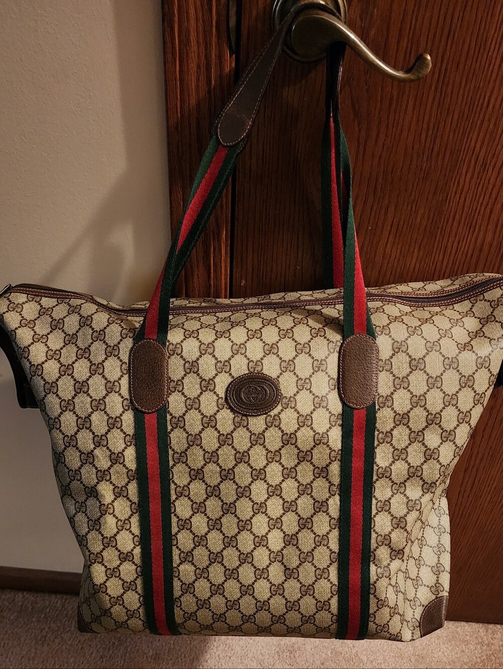 Gucci GG Supreme Sherry Line Tote w Green & Red Web Straps EUC Approx 23x15 1/2 - Picture 8 of 8